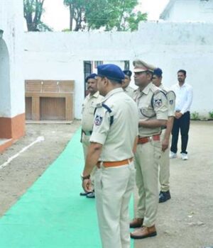Police_01-3.jpg
