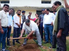 उज्ज्वल भविष्य की दी शुभकामनाएं, छात्राओं को साइकिल भेंट कर बढ़ाया उत्साह
