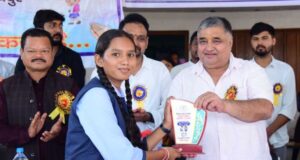 शाला प्रवेश उत्सव: मंत्री राजेश अग्रवाल ने नवप्रवेशी विद्यार्थियों का किया अभिनंदन, शिक्षा के नए सफर की दिलाई शुभकामनाएं