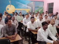 कलेक्टर विकास मिश्रा ने उत्कृष्ट विद्यालय क्रमांक-1 पहुंचकर प्रशिक्षण का किया निरीक्षण
