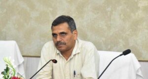 श्रमिक हितों और सामाजिक सुरक्षा पर जोर