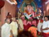 तिरंगे के साथ गणेश आराधना, उज्जैन के बड़े गणेश मंदिर में सवा लाख दूर्वा और पुष्प से हुआ विशेष पूजन