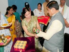 महिला सुरक्षा कर्मियों ने भी बांधी राखी