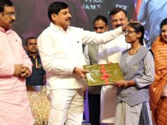 1.21 लाख छात्रों को बड़ी सौगात, CM बोले- असफलता से सीखें और आगे बढ़ें