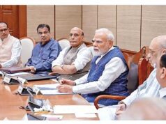 Modi Cabinet में बड़ा बदलाव संभव, 17 नए चेहरों पर मंथन; वैष्णव के प्रमोशन से गडकरी के ट्रांसफर तक चर्चा