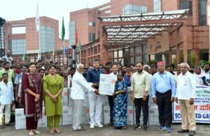 कृषि में तकनीक का साथ, ICAR-NIBSM ने किसानों को बांटे आधुनिक उपकरण