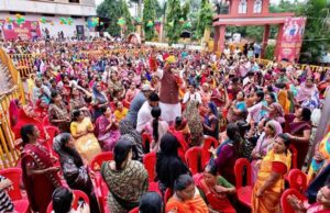 नरेला रक्षाबंधन महोत्सव का दूसरा दिन रहा खास, हजारों बहनों ने मंत्री सारंग को बांधी राखी