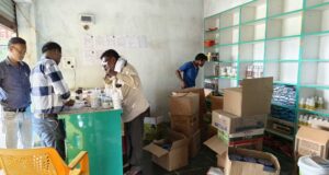 मोहला-मानपुर-अम्बागढ़ चौकी जिले में नियम विरुद्ध उर्वरक एवं कीटनाशी विक्रेताओं पर कार्रवाई