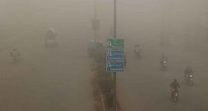 पाकिस्तान पर दोहरी मार, LNG संकट के बीच जहरीली हवा का खतरा बढ़ने की आशंका