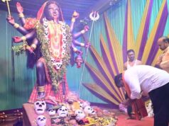 छत्तीसगढ़ के डिप्टी CM विजय शर्मा ने दुर्गा उत्सव समितियों के पंडालों में की पूजा, जसगीतों में हुए शामिल