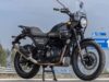 बाइक खरीदने वालों के लिए बड़ी खबर! Royal Enfield ने रोकी बुकिंग, नए मॉडल का इंतजार