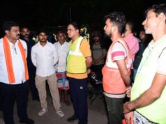 कवर्धा-बेमेतरा रोड पर पशुओं का जमावड़ा देख विजय शर्मा सख्त, अधिकारियों की लगाई क्लास