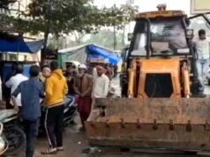 राजनांदगांव में गोवंश मामले में एक्शन, आरोपी की दुकान पर चला बुलडोजर