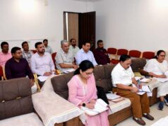 बारिश में रूके कार्यों को शीघ्र प्रारंभ करने तथा कार्यों में तेजी लाने कहा