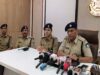 ग्राम कलमोड़ा के दुर्गम एवं पहाड़ी क्षेत्र में कपास की फसल के बीच हो रही थी अवैध खेती