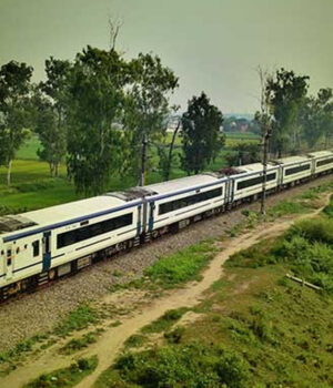 vande_bharat_express_19A_57_5.jpg